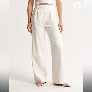 A&F Sloane Tailored Premium Crepe Pant